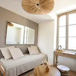 Le Clos Des Cadoles 호텔