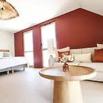 Le Clos Des Cadoles 호텔 *