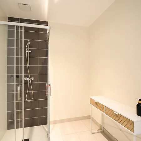 Le Clos Des Cadoles Hotel