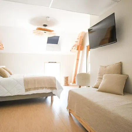 Le Clos Des Cadoles Hotel