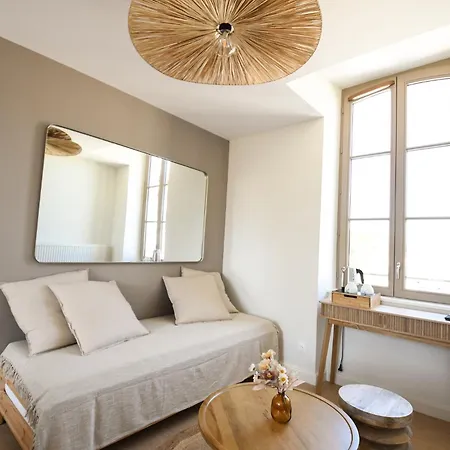 Le Clos Des Cadoles Hotel