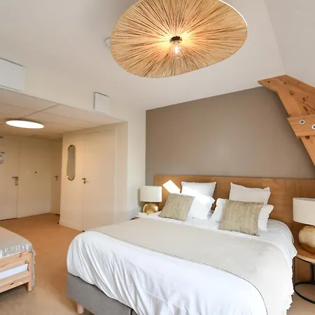 Le Clos Des Cadoles Hotel *