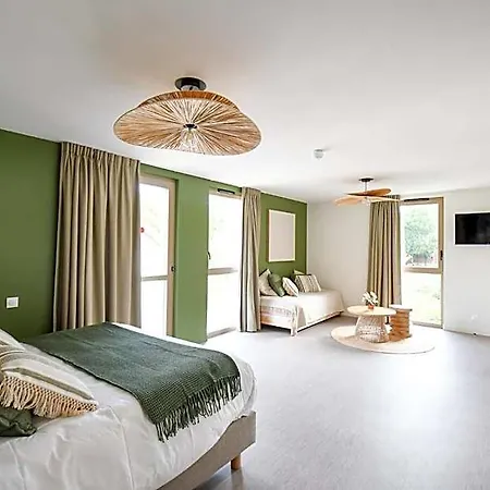 Le Clos Des Cadoles Otel Les Riceys